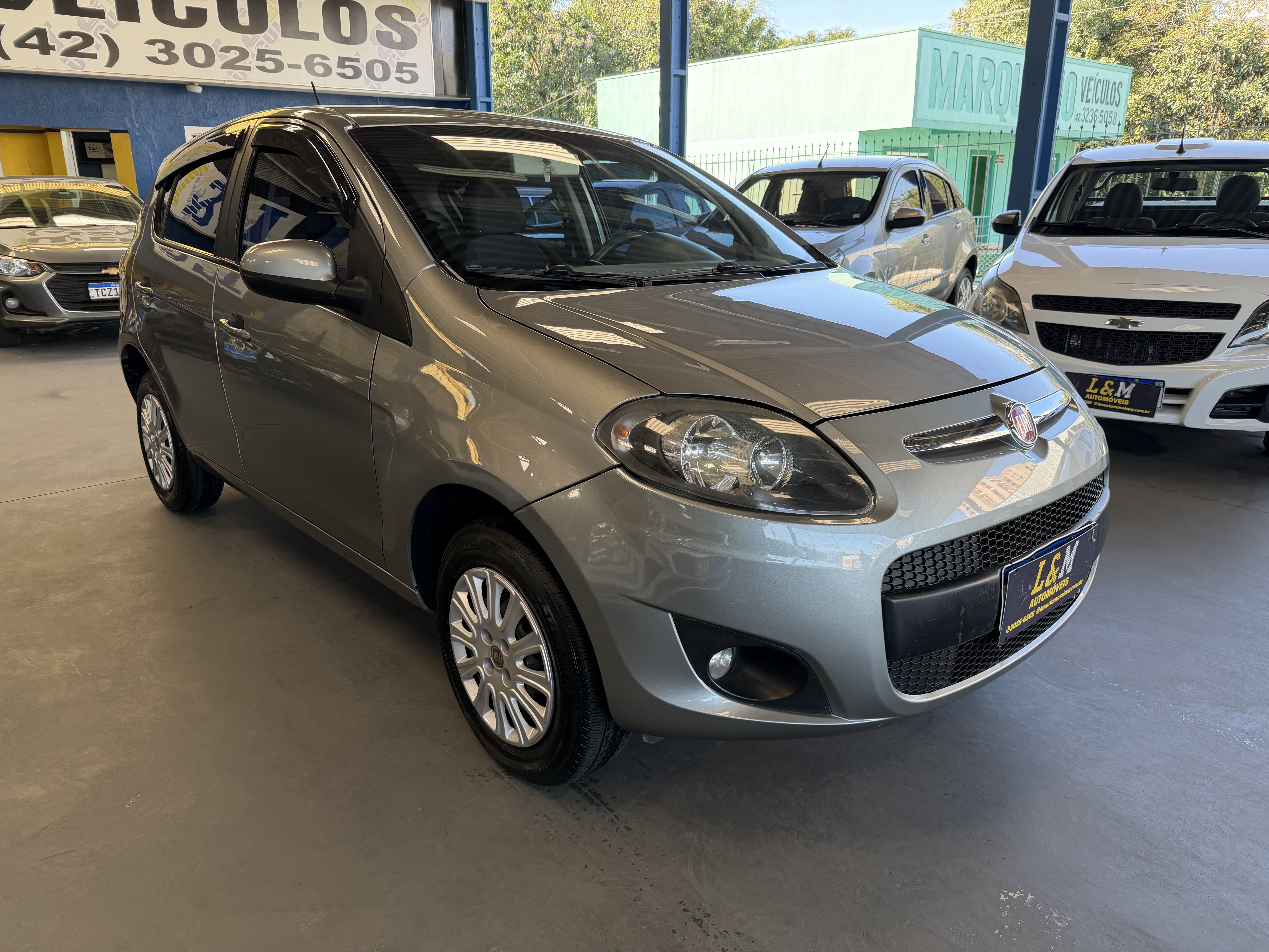 Fiat Palio Attractive 2014